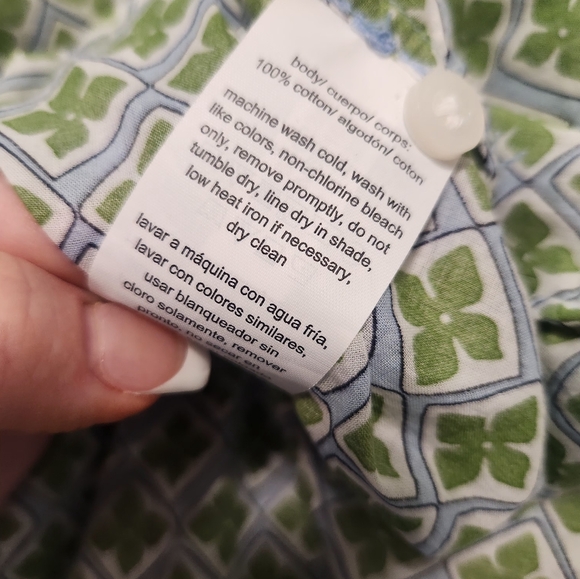 Green and White Patterned Blouse - Picture 5 of 5